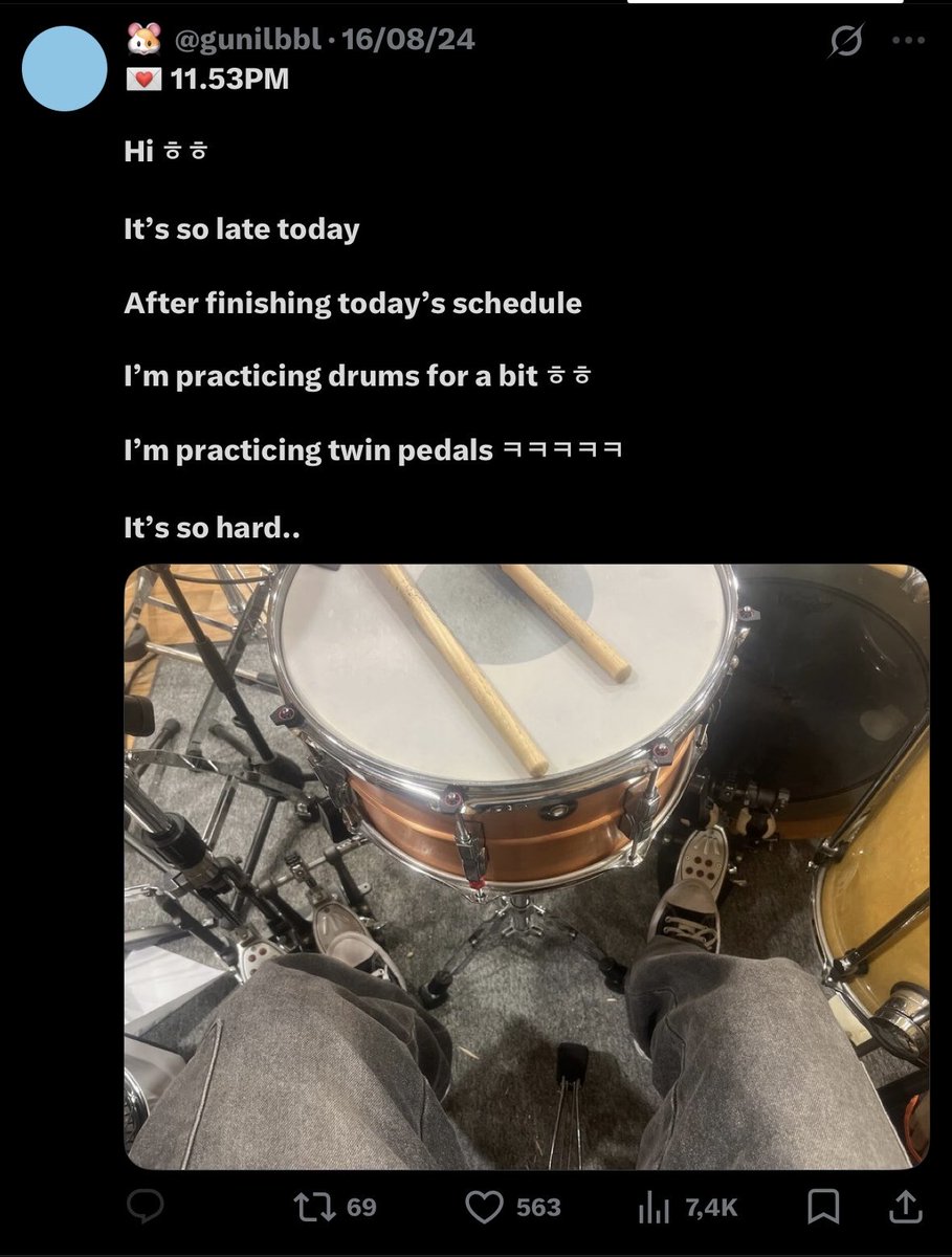 gunilsoup's tweet photo. 16/08/24 latihan twin pedals
24/03/25 lahir lah byuma yg menjadi titik dapetnya identitas musiknya xdiz heavy metal🤘 Salah satunya krn he uses a twin pedal for double-kick parts
13/08/26 di-ban admin :)

cmiiw https://t.co/Vsmzg6a2Eq