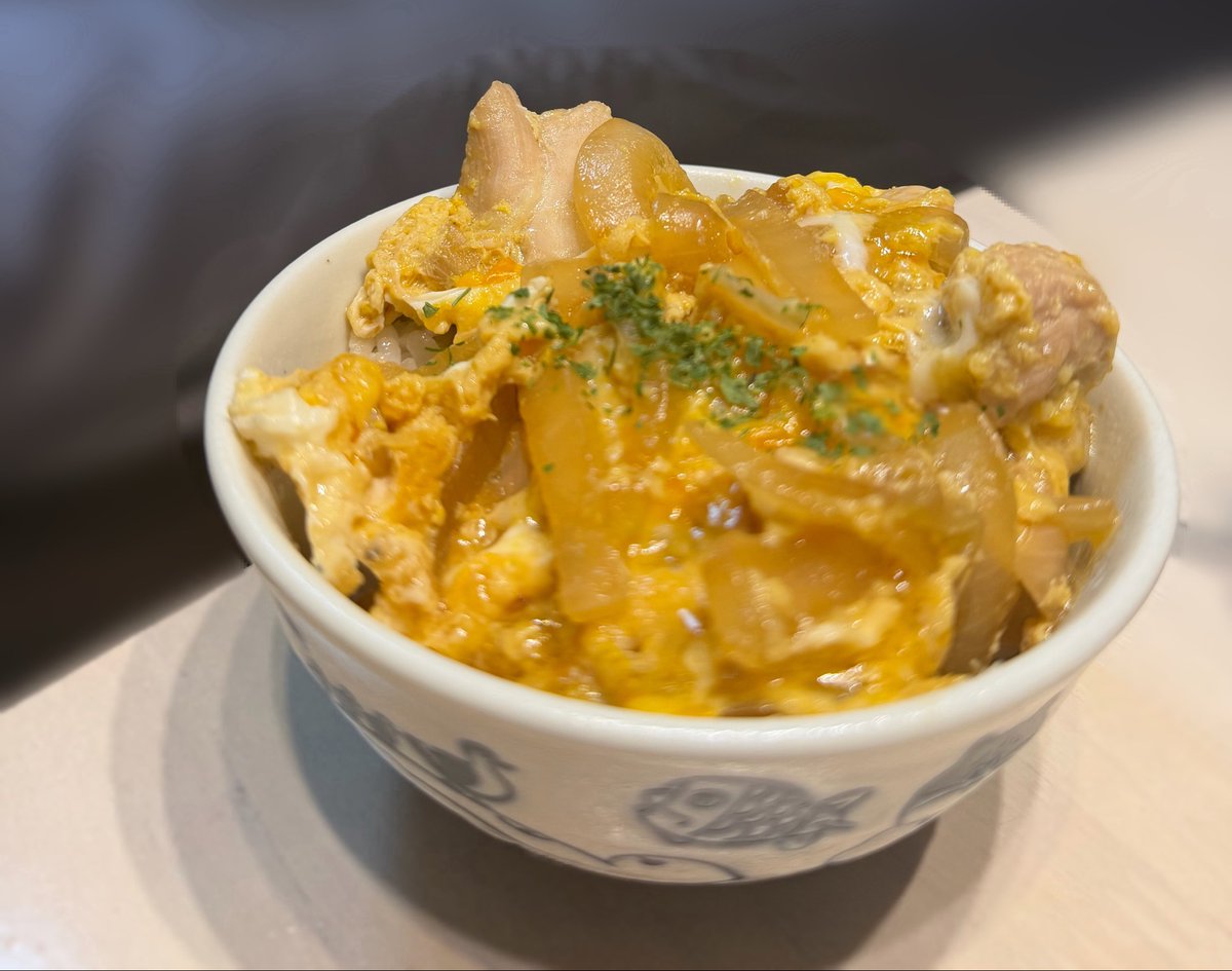 rakorako_PFD's tweet photo. 深夜の親子丼🥚 https://t.co/Vmjq5msSrg