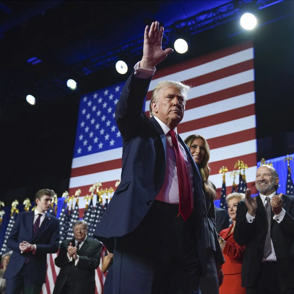 AlertesInfos's tweet photo. 🇫🇷🇺🇸 FLASH - Donald Trump juge "l’islam" et "l’immigration" responsables du mouvement lycéen en France. (AFP) https://t.co/6F7ojOd58y
