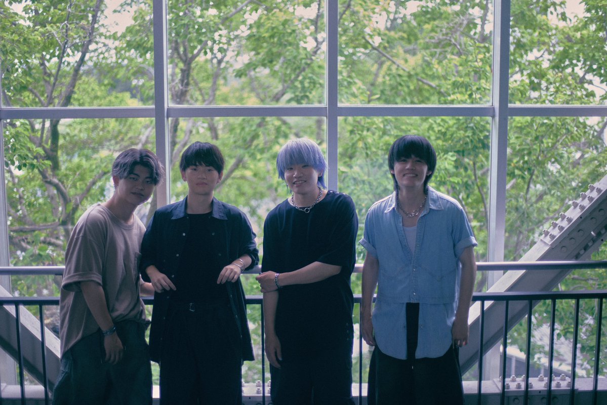 toysfactory's tweet photo. 【PURPLE BUBBLE】
✦ ───────── ✦
　PURPLE BUBBLE

　　  2026.10.7
　　Major 1st EP
　「秘密のパノラマ」
✦ ───────── ✦

M1 秘密のパノラマ 
M2 ナツメグ 
M3 ノープラン 
M4 dot city 
M5 度肝を抜け  

🎧 Streaming & Download
https://t.co/uIKbwdZ6ev

https://t.co/WOS5JvhOPm

#PURPLEBUBBLE #秘密のパノラマ #ケロロ軍曹