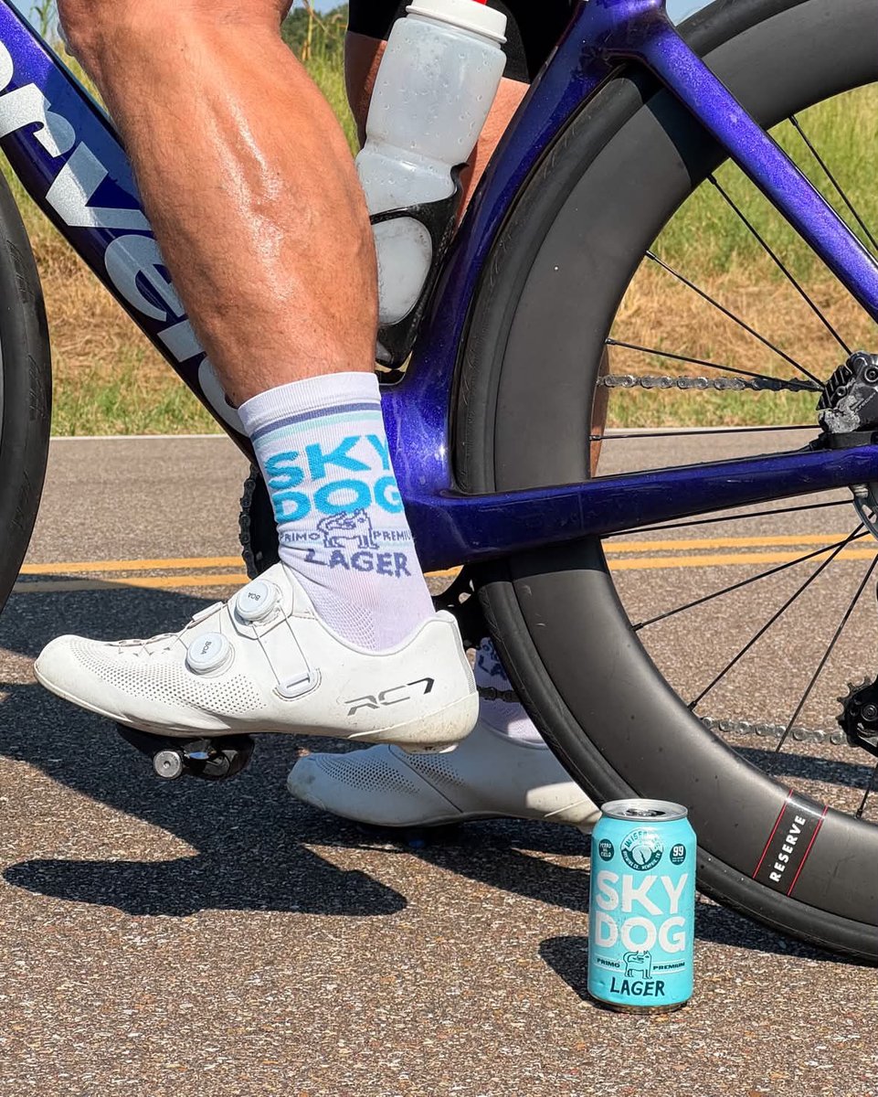 wiseacrebrew's tweet photo. The only gear you need 🚴

The best beer and socks in the country available at both HQ and OG taprooms! https://t.co/XaOEID9NE4