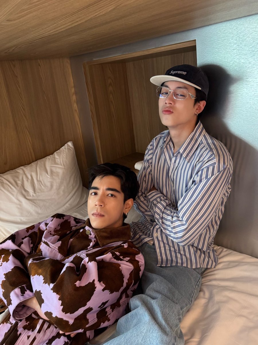 addison3m's tweet photo. They’re literally that CP who’s anti-fanservice and allergic to being touchy-feely in public, but the second they’re alone? Suddenly they’re Velcro, glued to each other 😆💗 #PideNew https://t.co/jQbL8p8GZ7