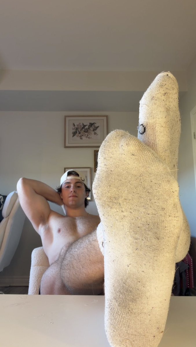 AlphaAdamFitt's tweet photo. Happy Socktober https://t.co/xrsZ9EfNv2