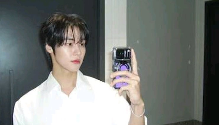 lshwinsallvideo's tweet photo. 썸네일 
그리고 재생하자마자 나온 화면 https://t.co/ZihuQwjqss