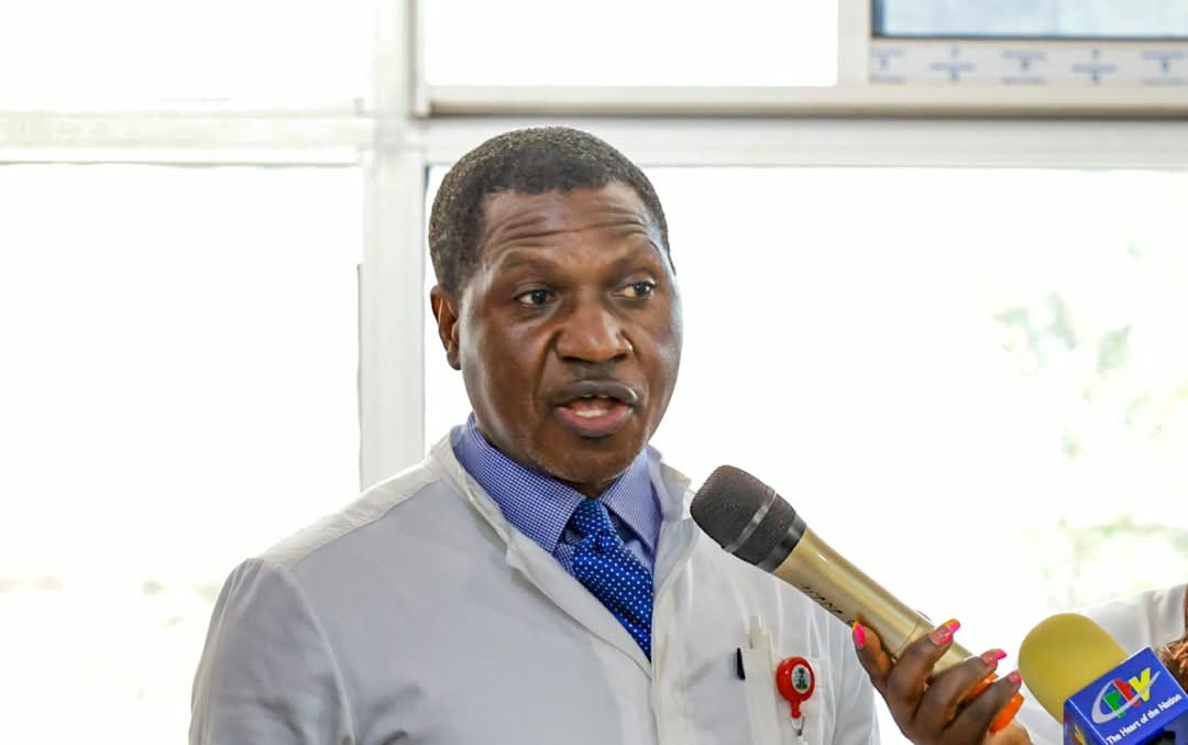 MinatDivcom's tweet photo. Minister Paul Atanga Nji this  6/10/2026  handed over Presidential gifts to pregnant women &amp; nursing mothers at the Bamenda Regional Hospital.The gifts include baby bathing baskets, buckets to assist mothers preparing to welcome their babies &amp; those who have recently given birth. https://t.co/nUd50517s6