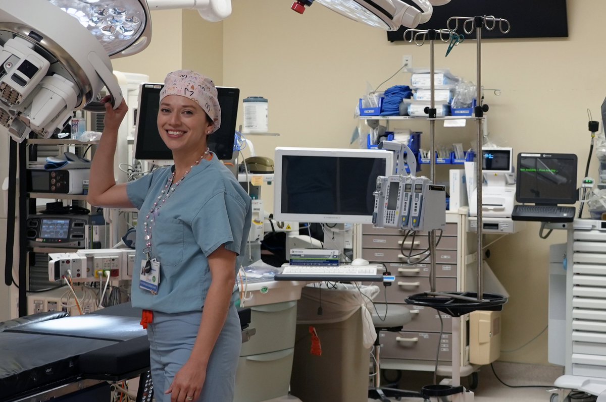 UFMedicine's tweet photo. What does a day in the life of a @UFSurgery PA look like? Follow along with Cecilia Hampson, M.S., PA-C, this #PAWeek to find out: https://t.co/Pz3FaCUwH3. https://t.co/njBpaTAPXl