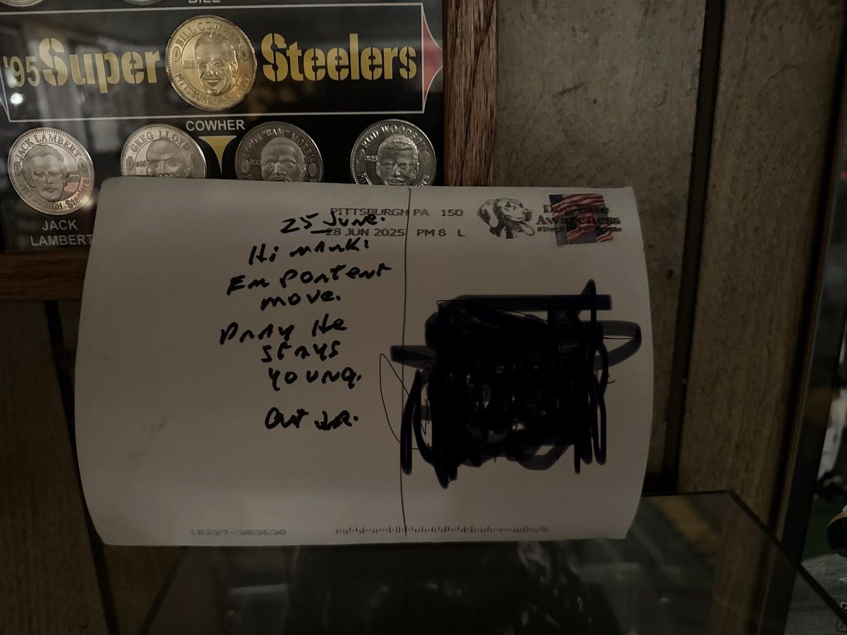 therealBigBrew's tweet photo. @FishKnowsBall I’d give him away. I’d take Slim Pickens all day everyday over this dud. Worst move by Pitt I’ve seen since thinking Tubisky was a Starter….or Fields…or signing big name players after their prime. Realizing they’re cheap and our owner can’t spell for shit https://t.co/lBy8c9aH5J