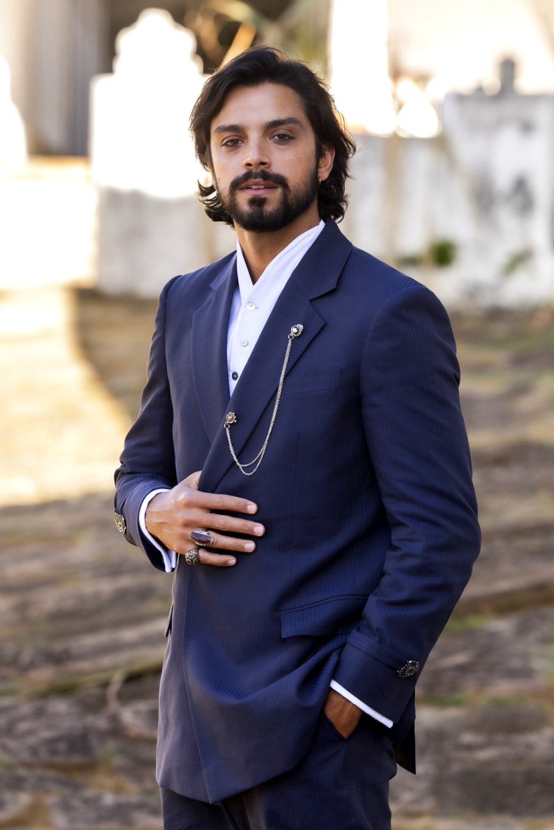 novelasarchive's tweet photo. Rodrigo Simas estará em #ElasQueLutem, próxima novela das 19h Assim que concluir suas cenas como Omar na novela das seis, o ator passará a se dedicar a novela de Daniel Ortiz, substituta de Por Você. Simas formará par com Heslaine Vieira que viverá uma das protagonistas da novela https://t.co/PkaM5ZliKD