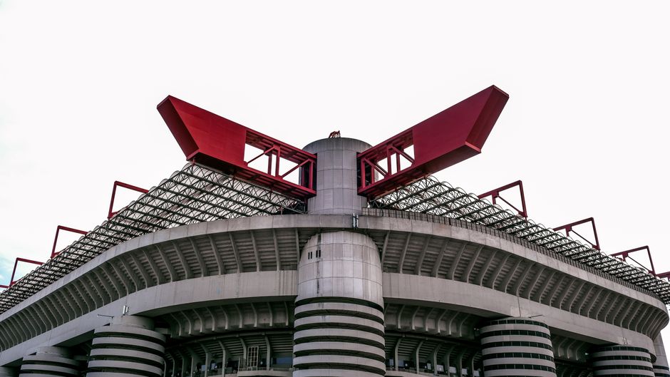 BarSport24's tweet photo. Il presidente del CONI, Luciano Buonfiglio, ha commentato il recente commissariamento della FIGC e la nomina di Giovanni Malagò a commissario straordinario, sottolineando la necessità di rispettare le regole per… dlvr.​it/TVpFMh #SerieA #FederazioneItalianaGiuocoCalcioFIGC https://t.co/qZ7pk1Pq6h