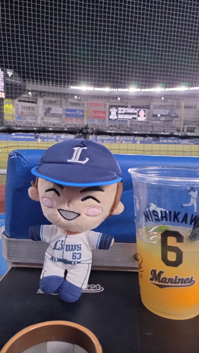derabear's tweet photo. 急遽、昨日チケット買って行ってきたマリン！
マーーベラスえるもタオルでファンサ貰えたし（たぶん）、ホームランも打ってくれたし、最高のシメでした！本当、成長したよ😭
週末もえるもタオルで応援行きます！
ちなみに2枚目よく見るとハセシンツーショット…わかるかな🤭
#長谷川信哉
#ライオンズ https://t.co/8Pws6csivF