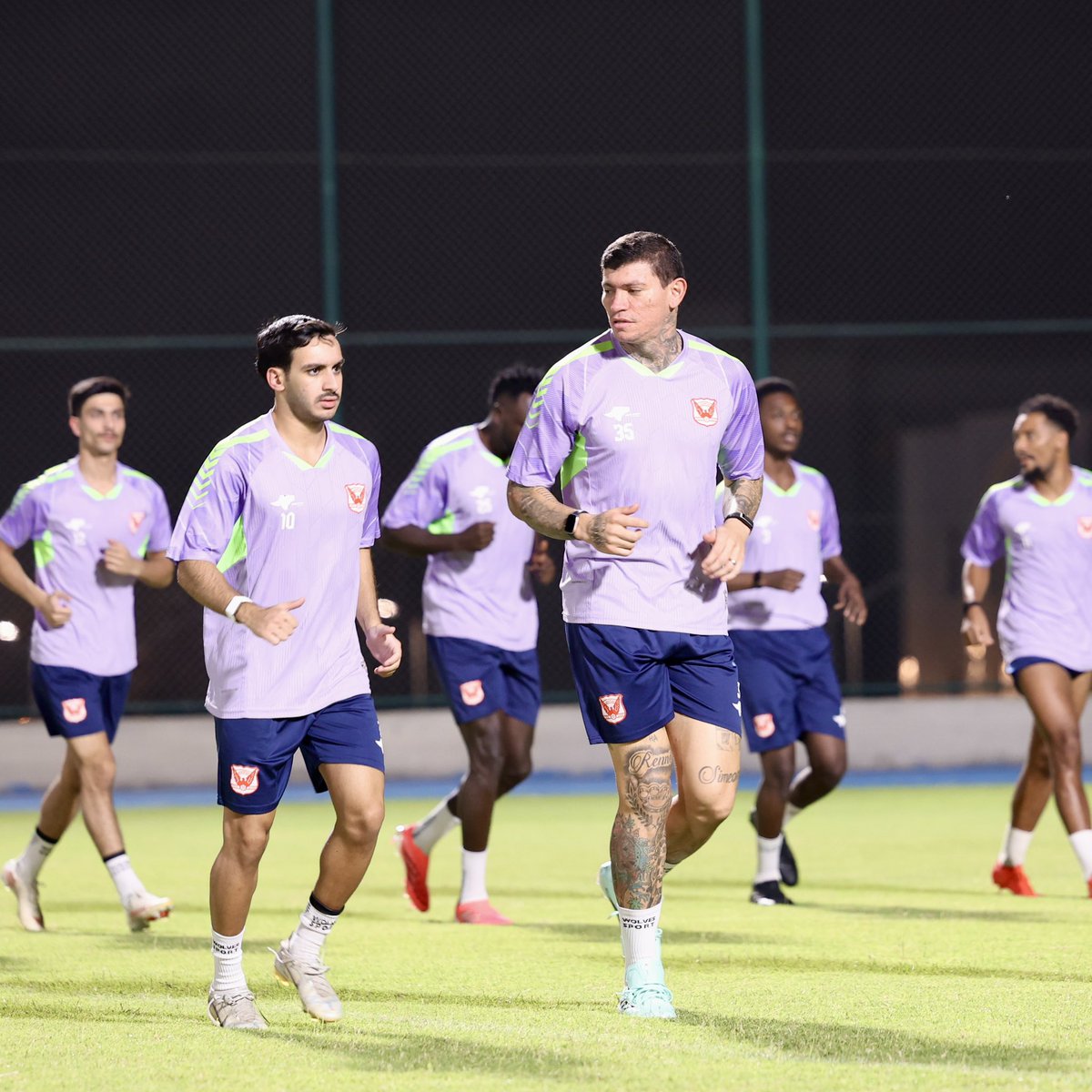 FAHAHEEL_CLUB tweet picture