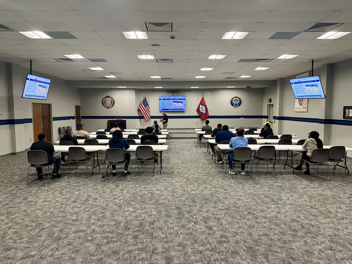 LRpolice tweet picture