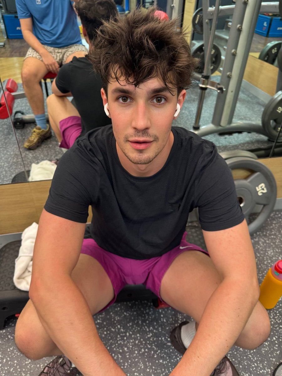 therealxanderx's tweet photo. Hi X 👋🏼 https://t.co/RSoNkc4ue2