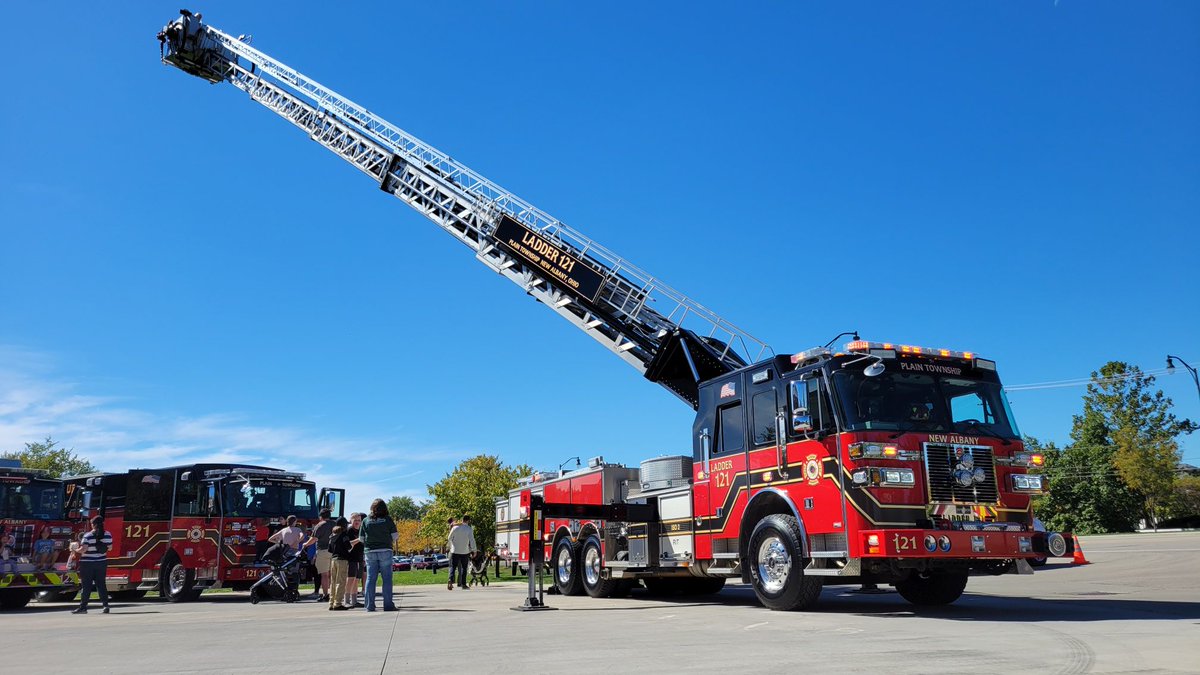 Box15's tweet photo. While crews were at Sunday's Westerville and Mifflin Twp open houses, we also stopped by @PlainTwpFire121 and #MadisonTwp open houses [1/2] https://t.co/LFARTClXWw