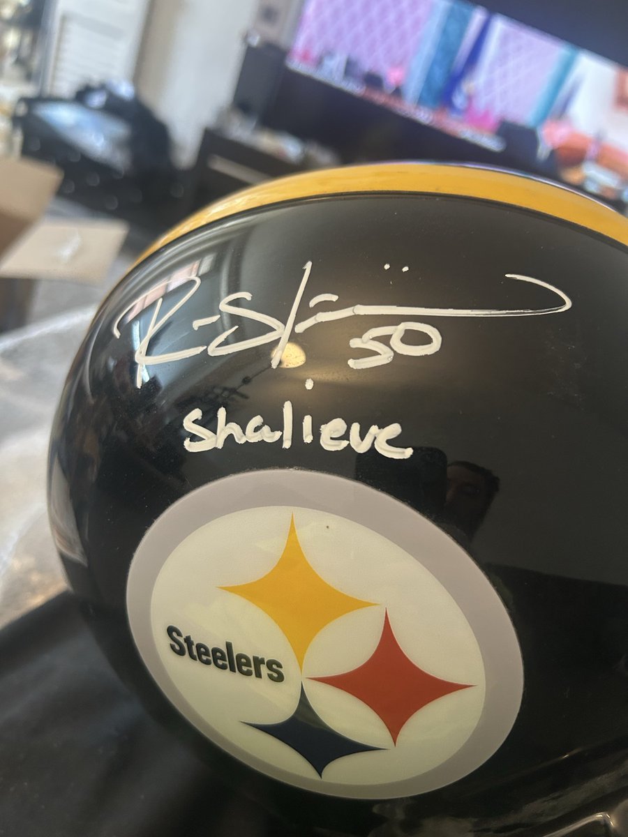 TarSteeler's tweet photo. @3williethadude9 @LegendsSportsGR new edition to the collection https://t.co/bPKDOe56ce