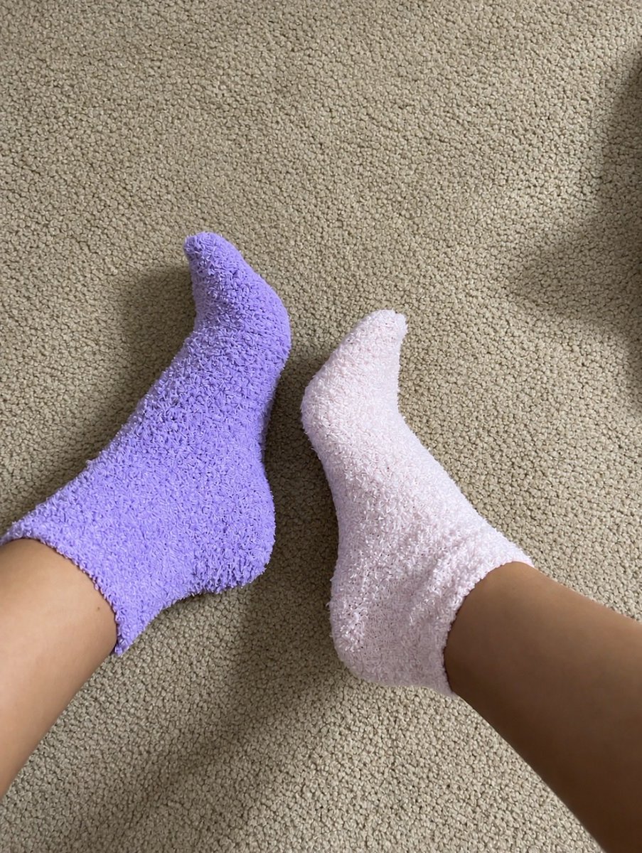 ArriaArches's tweet photo. Purple or Pink? 💜🩷🧦 https://t.co/TDKRdCVADA