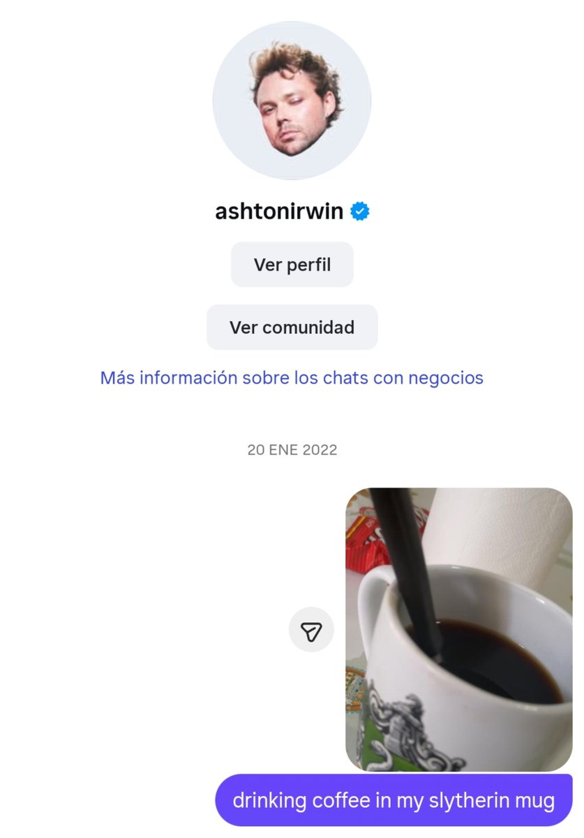 lrhthecure's tweet photo. esto es desde otra cuenta dios QUE TENIA CON MANDARLE PELOTUDECES ¿??????? https://t.co/ciSBHQz2ZQ