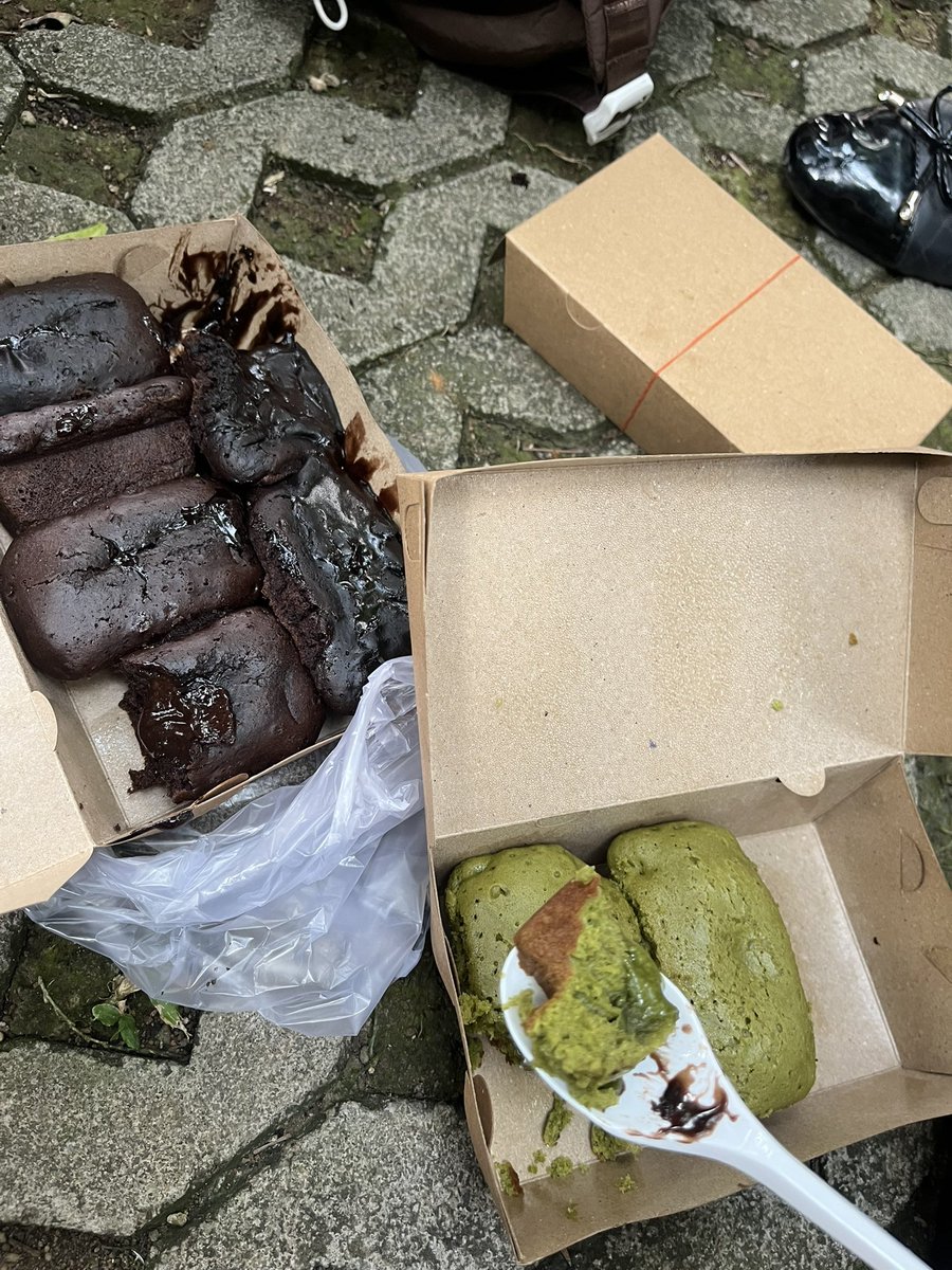 _archangle's tweet photo. kue balok gendut satunya 4rb doang nnggh https://t.co/t2UFXGw4Ku