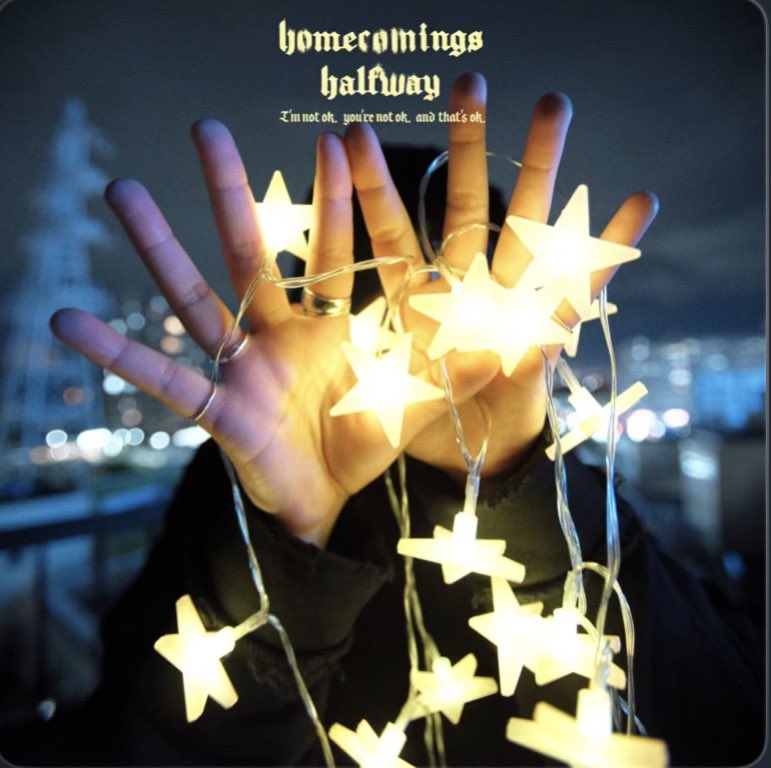 she_cut_sea's tweet photo. Homecomingsの新曲「halfway」のジャケが、キュアーのベスト盤のモロなオマージュになっててカワええ。曲もキラついててポップでステキ。キュアー感あるのかは正直分からない！ https://t.co/Upod0AQm8J