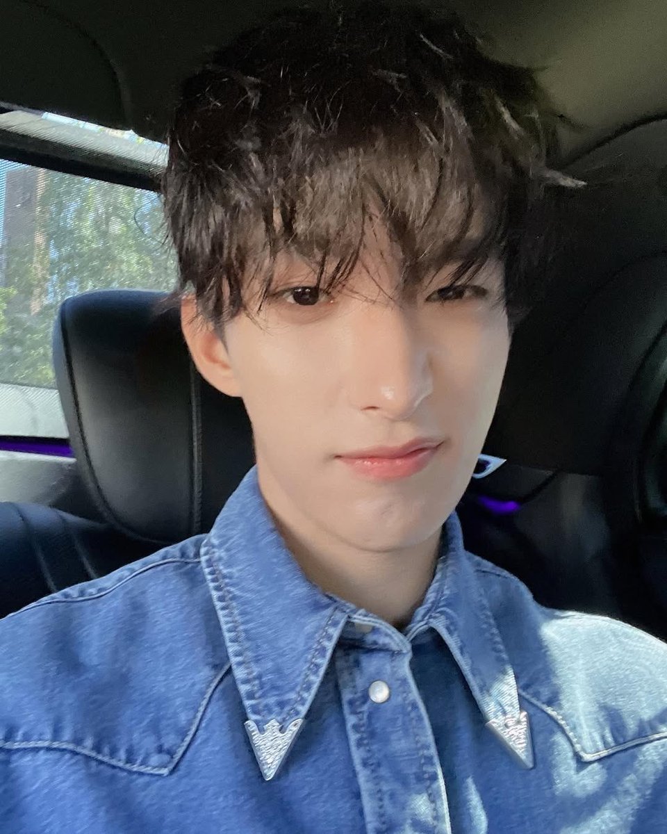timefordk's tweet photo. 231007 도겸 인스타그램 #dkig
#도겸 #ドギョム #DOKYEOM #세븐틴 https://t.co/pQj1l1lDXz