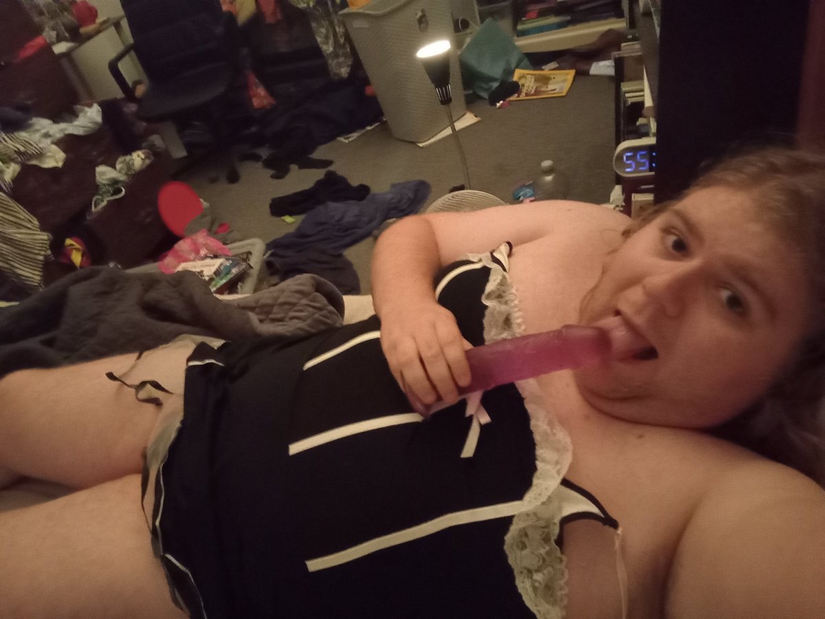 sissybethj03's tweet photo. I love how it feels being someones porn 
#sissy #sissyfamous #wankchat  #goonfuel #goon https://t.co/OsxvINvcFV