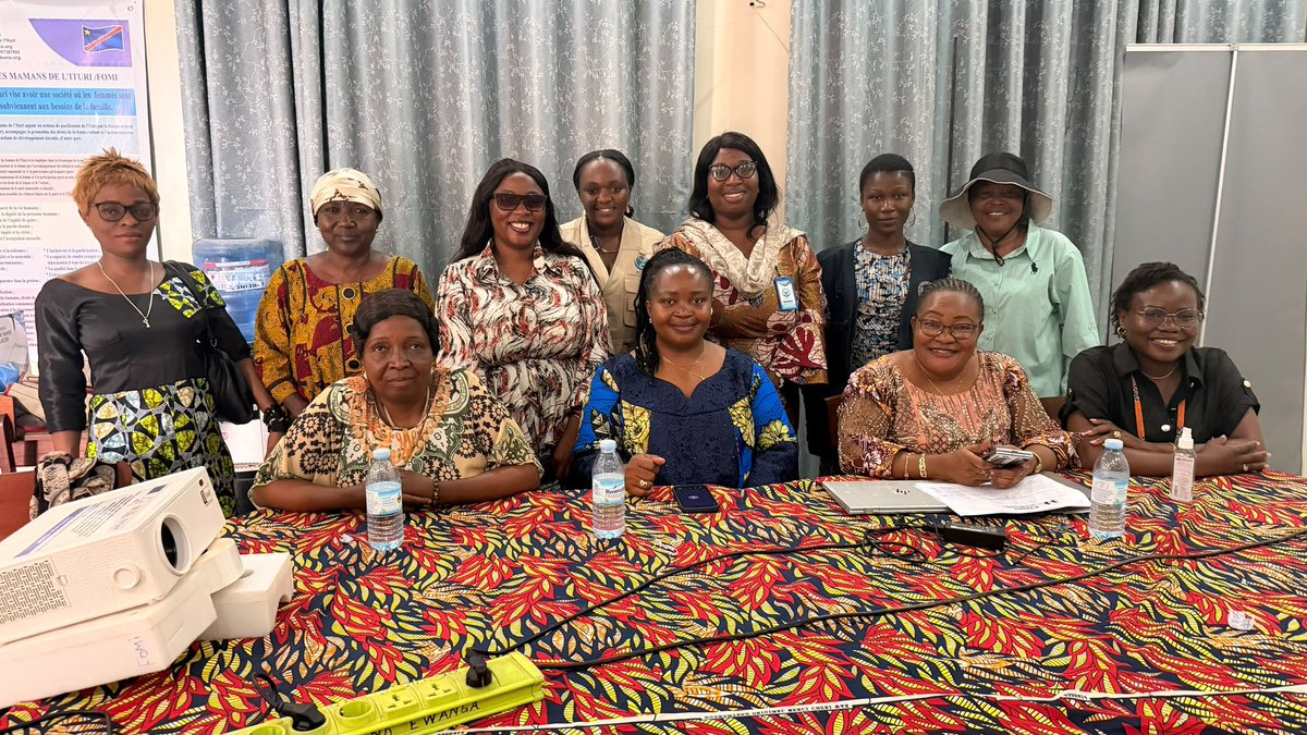 SandrineLus's tweet photo. À #Bunia, lors de ma visite de terrain, j’ai échangé avec des organisations de femmes sur leurs priorités et leur participation à la réponse humanitaire.

Les discussions ont notamment porté sur la préparation du 3éme symposium sur la Localisation de l’aide Humanitaire en RDC organisé par le CONAFOHD, avec l’objectif de renforcer la participation et le rôle des organisations nationales dirigées par femmes dans les mécanismes de coordination et de décision.

Ces échanges permettent de mieux comprendre leurs réalités, leurs priorités et les défis auxquels elles font face sur le terrain.