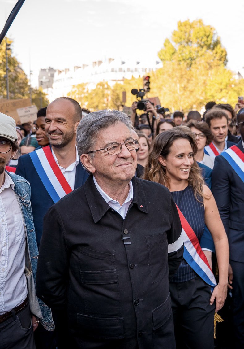 Clemence_Guette's tweet photo. Jusqu'à la victoire. https://t.co/QLiJz0Ueq3