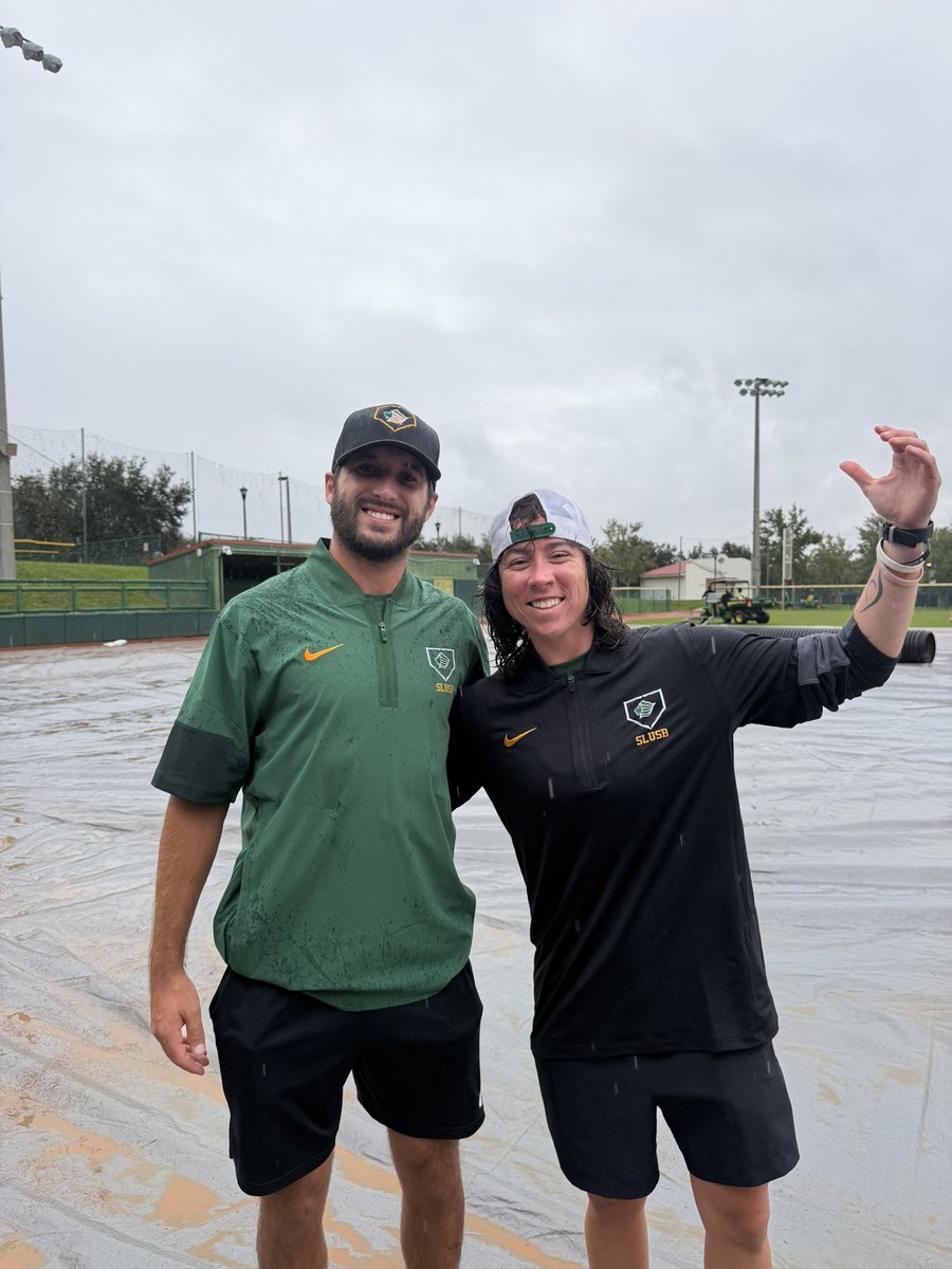 SaintLeoSB's tweet photo. Happy National Coaches Day to the ones who push us, believe in us, challenge us, and help us become the best versions of ourselves! 🫶🏼🥎

So thankful for the coaches who have made an impact on and off the field. We couldn’t do it without you! 🦁 https://t.co/5yj8XqWUJE