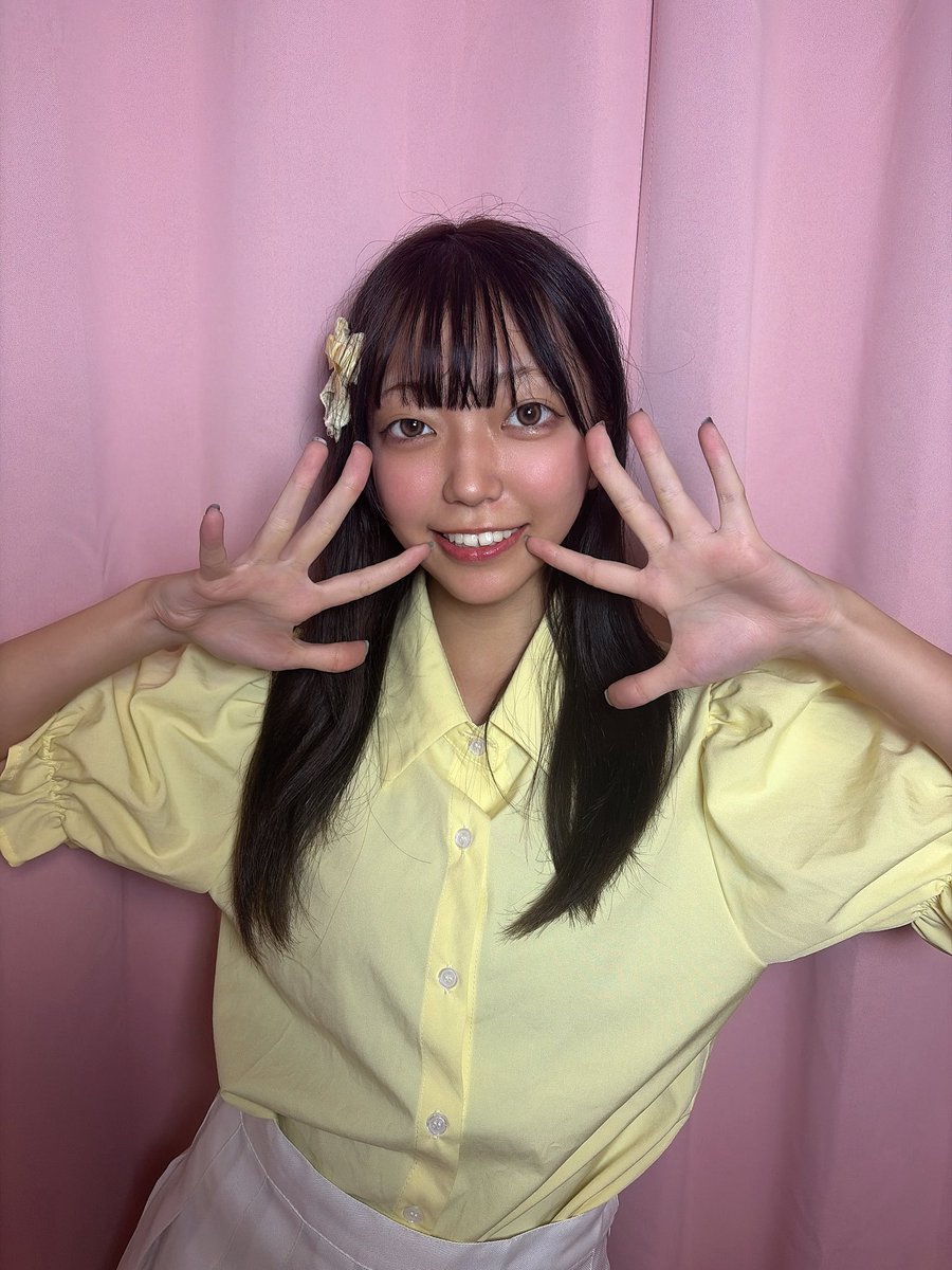 puffcha_moe's tweet photo. オンラインサイン会ありがとうございました‼️
おしゃべりしながら書くのとっても楽しかったです(*ฅ́˘ฅ̀*)♡
そしてたくさんのイベント情報があってみんなにあえるのがとっても楽しみです( ˶>ᴗ<˶)💭💞
 #あいどる  #idol https://t.co/5w8fgCPGUW