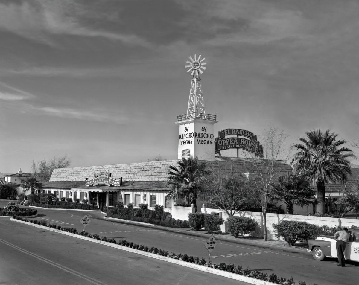 _GrandPaD's tweet photo. The bean counters were around in the early days. A 1955 memo about too many comps. I'll bet a direct descendant of Frank is working at one of the casinos today. @VitalVegas 

FYI - At the time cocktails were .50-.75 cents and a bottle of beer about a quarter. A steak dinner was about $4.