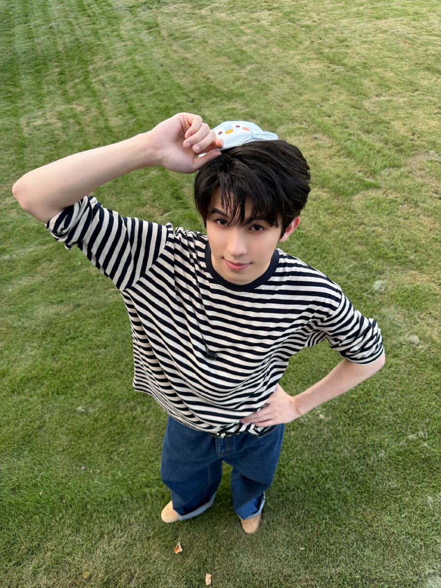 LinmoThailand's tweet photo. [261006] 林墨的墨工作室 Update!

วันหยุดกำลังจะจบลงแล้ว ถึงเวลากลับไปซ้อมต่อแล้ว! 🤴

-1-

🔗https://t.co/Pw6izxkpKB

#หลินโม่ #林墨 #LINMO https://t.co/fWOCZUd9Es