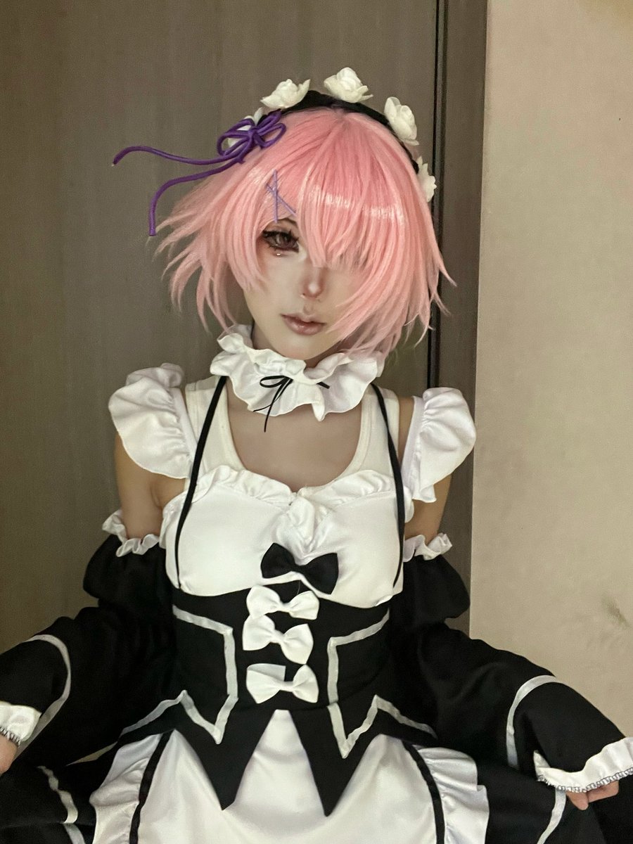 hcccgmck's tweet photo. 拉姆酱
这个衣服显得我身材挺好的但就是有劣质。 https://t.co/jpuz4kvdBE