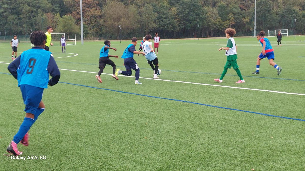 LPIFF75's tweet photo. RASSEMBLEMENT RÉGIONAL U14G

Retour sur le rassemblement U14 Garçons qui a eu lieu le mercredi 30 septembre à Morfondé.

L'article : https://t.co/h7H8fjBvFM https://t.co/LRdCkwppBR
