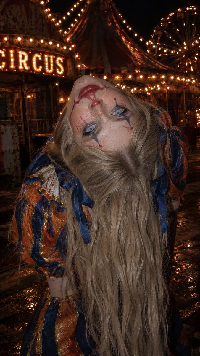 bynyxselene's tweet photo. 𝘿𝙞𝙖 𝟯 - ꓕʍı̣sʇǝp 𝖢𝗂𝗋𝖼𝗎𝗌 🎪🕸️🔶

“𝘞𝘩𝘢𝘵 𝘥𝘰 𝘺𝘰𝘶 𝘵𝘩𝘪𝘯𝘬 𝘰𝘧 𝘵𝘩𝘦 𝘣𝘢𝘭𝘢𝘯𝘤𝘦 𝘰𝘧 𝘢 𝘎𝘳𝘦𝘦𝘬? 
              𝘋𝘰 𝘺𝘰𝘶 𝘸𝘢𝘯𝘵 𝘵𝘰 𝘵𝘳𝘺 𝘢𝘯𝘥 𝘱𝘭𝘢𝘺?”
                                   ⏾⋆.˚ https://t.co/rXl4ueHess