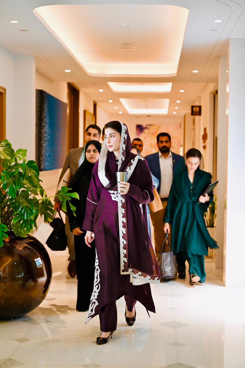 SidraAslamOff's tweet photo. Maryam Nawaz proudly carrying Pakistan’s voice and vision to the world❤️🇵🇰 https://t.co/z0MGbzfhM4