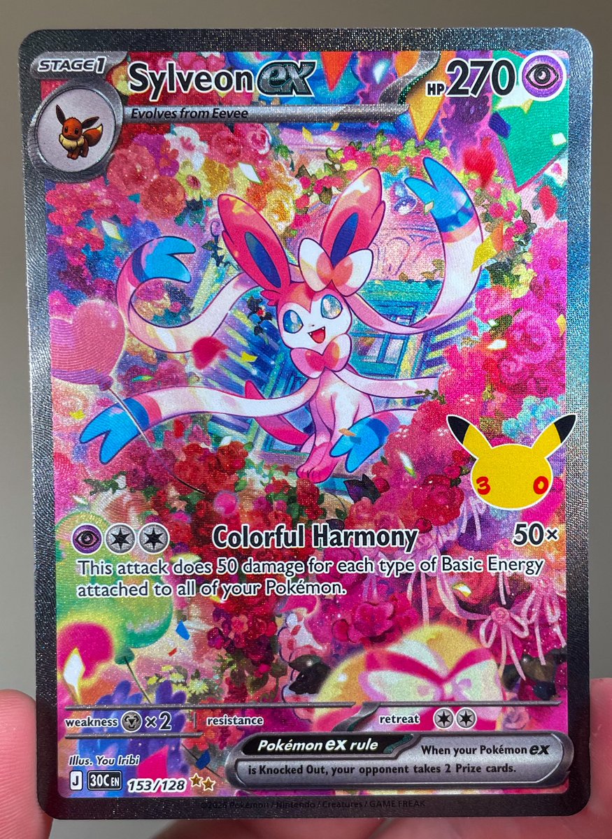 PokeCardsDaily's tweet photo. I’ve never understood this argument.

Base Set is cool, it’s the OG, but the cards have absolutely nothing on modern artworks 😤 https://t.co/YtxT7qrwUn