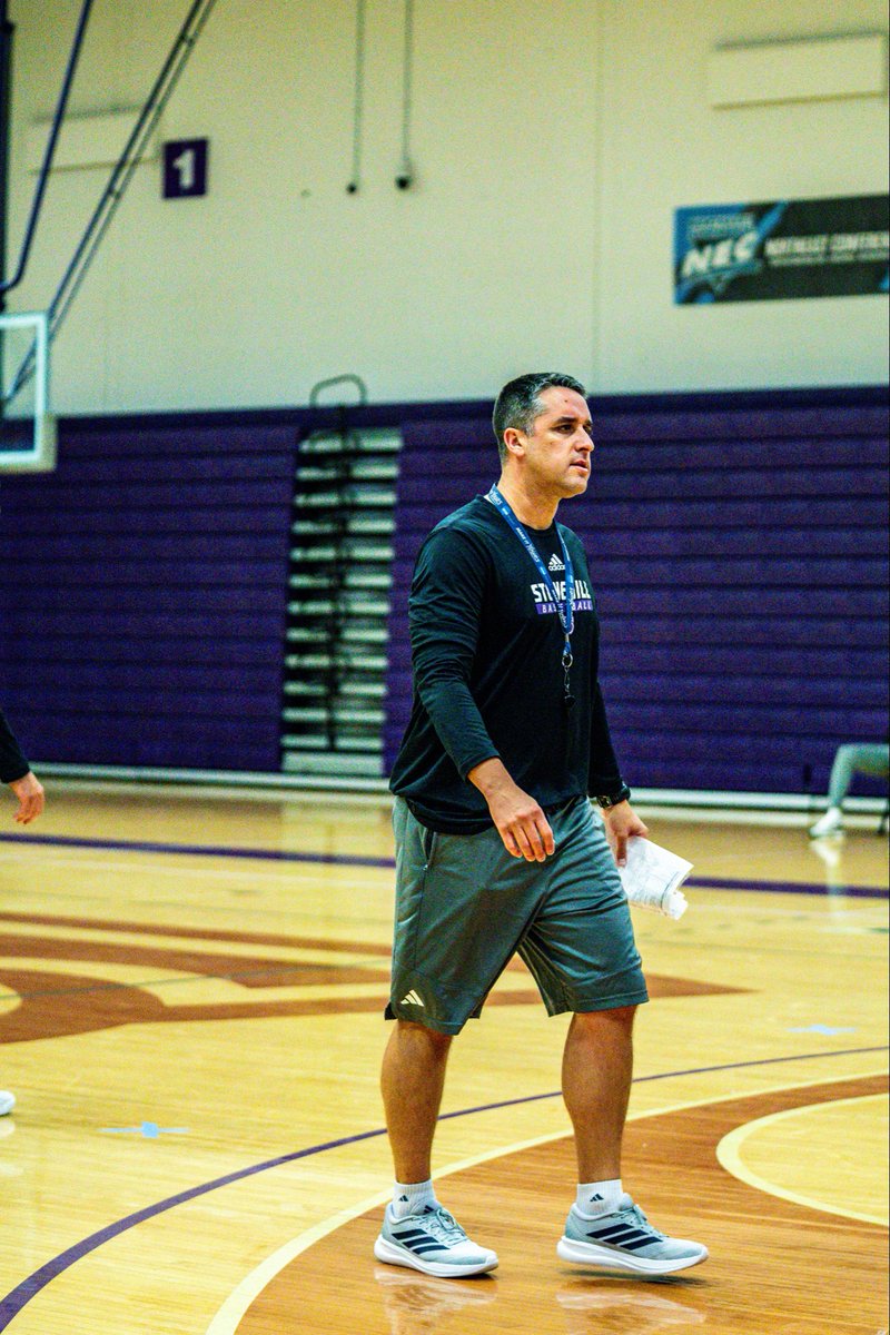 StonehillMBB's tweet photo. Happy National Coaches Day! #GoHill https://t.co/Nb8l4JTO82