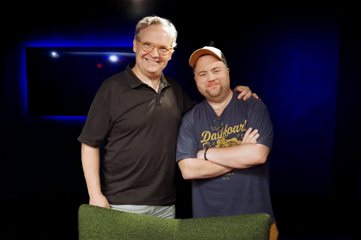 TeamCoco's tweet photo. Today on #ThreeQuestions Andy sits down with Paul Walter Hauser to discuss Paul’s role in Resident Evil, why he’s excited to make fun of toxic masculinity, being a student of comedy, his side career as a professional wrestler, and more. Listen: https://t.co/GSHcStittV https://t.co/SCFz8sZkI0