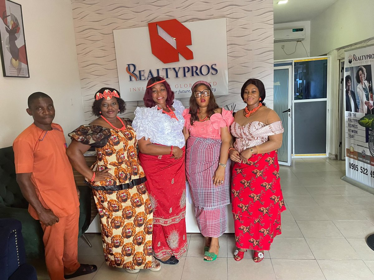 RealtyprosL's tweet photo. Happy customer service week day 2 REP!
#customerserviceweek #2026customerserviceweek #appreciation #realtypros https://t.co/K82FdGkISy