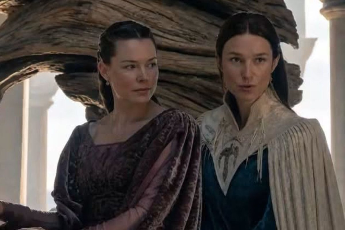 buff_err's tweet photo. “In this world of men, we women must band together.”

- Jeyne Arryn to Prince Jacaerys

“Forty years of age, Jeyne Arryn perished in the Motherhouse of Maris on its stony island in the harbor of Gulltown, wrapped in the arms of Jessamyn Redfort, her “dear companion.” https://t.co/iw4v5VyFcv