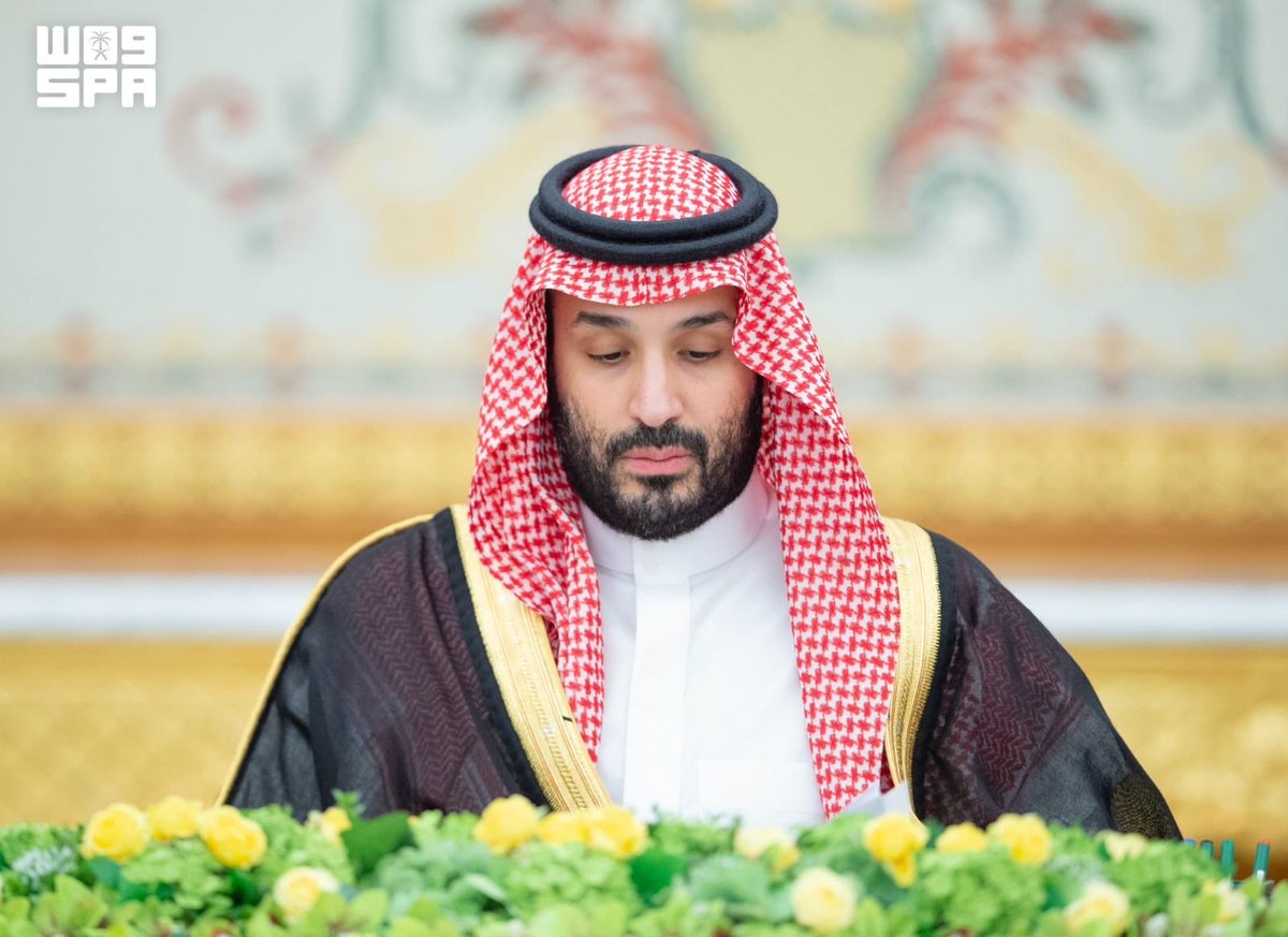 AzizbagBag's tweet photo. سمو سيدي #ولي_العهد‌ أعزه الله .
يرأس جلسة #مجلس_الوزراء
بالرياض .
وفقه الله وأدام عزه 🤲
🇸🇦💚🇸🇦 https://t.co/SIndjPfkeJ