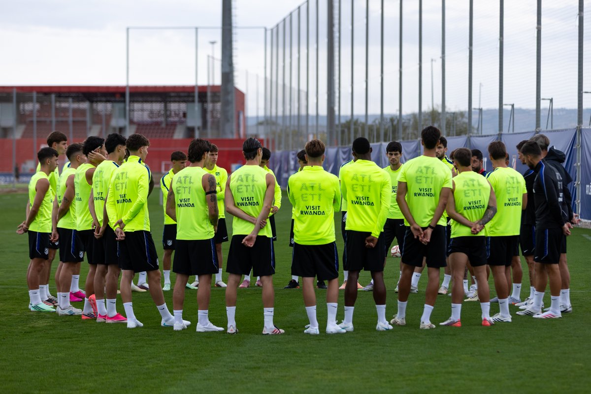 AtletiAcademia's tweet photo. 🍍 https://t.co/r6yTMBt9DU