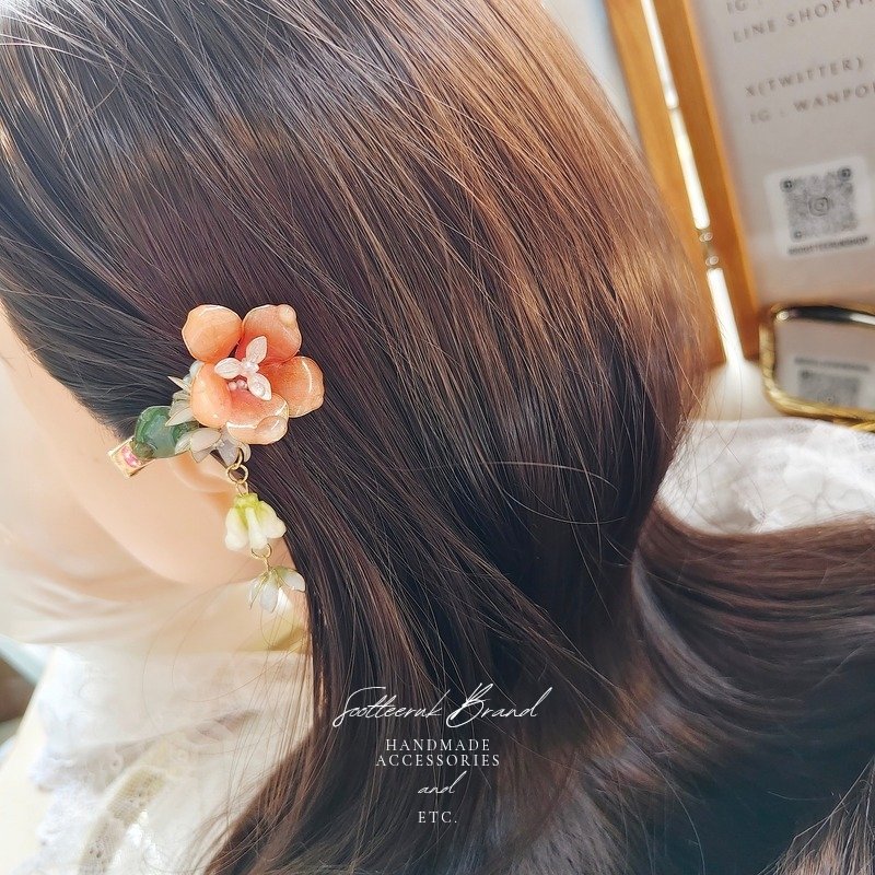 SootteerukB's tweet photo. NO.52 กิ๊บติดผมดอกมธุรดา(รุ่งอรุณ)/มะลิ/ดอกรัก
รายละเอียด : กิ๊บปากเป็ด
ขนาด : 5.5 cm
Material : Wire UV resin / 14K gold plated
#HandmadeAccessories

ราคา 690.- บาท ส่งฟรี 
💳 บัตรเครดิต *ชาร์จ 2%+VAT*
สนใจเมนชั่น "จอง/จ/CF/F" มาได้เลยนะคะ https://t.co/P0YJFUCjcc