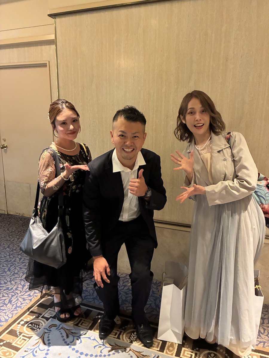 madaiGT66's tweet photo. ブリッヒーNEWS channel
石井のかっちゃんのウェディング💍💒
久々にお笑いだらけで過去一笑って最高の式だった🫶💕
おめでとう🎈㊗️🎊🎉💒💍

https://t.co/FV85qjAMV2… https://t.co/VFp3QJqphb