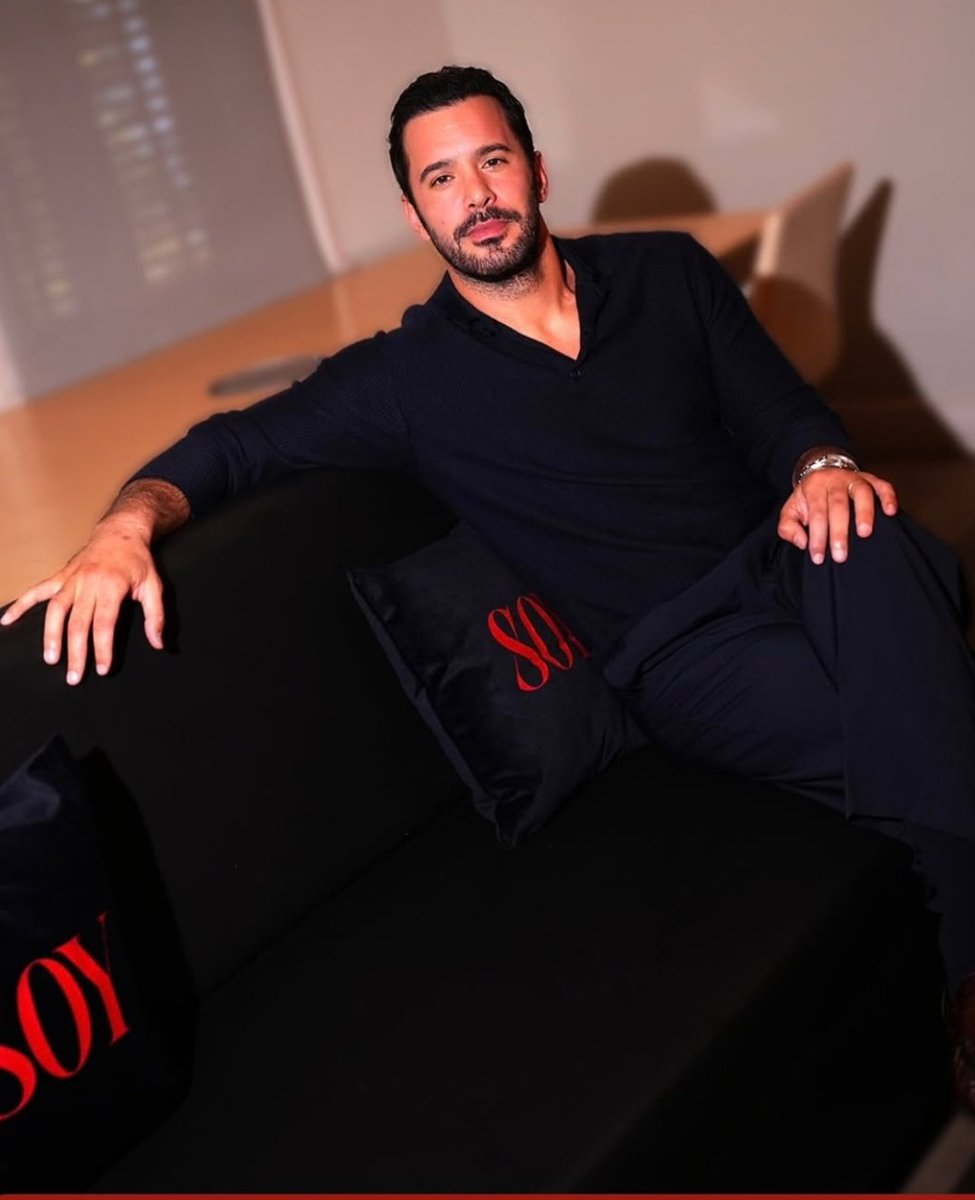 maviyesil8587's tweet photo. Soy filmi galası..

#soy filmi 9 ekimde sinemalarda 

#BarışArduç https://t.co/URkxKP2GGY