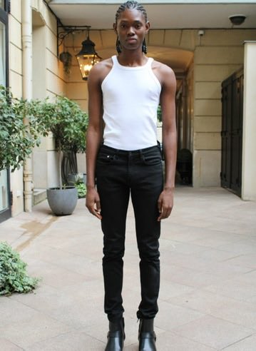 denetric_malope's tweet photo. Hello my loves. I am scouting boys and girl from age 18. For boys must be 185cm-189cm tall and girls 175-179cms tall.

Please send Polaroids to @constant_models on instagram. E.g

https://t.co/WpBG1Mbnv8 https://t.co/A7Dz4QIiuu