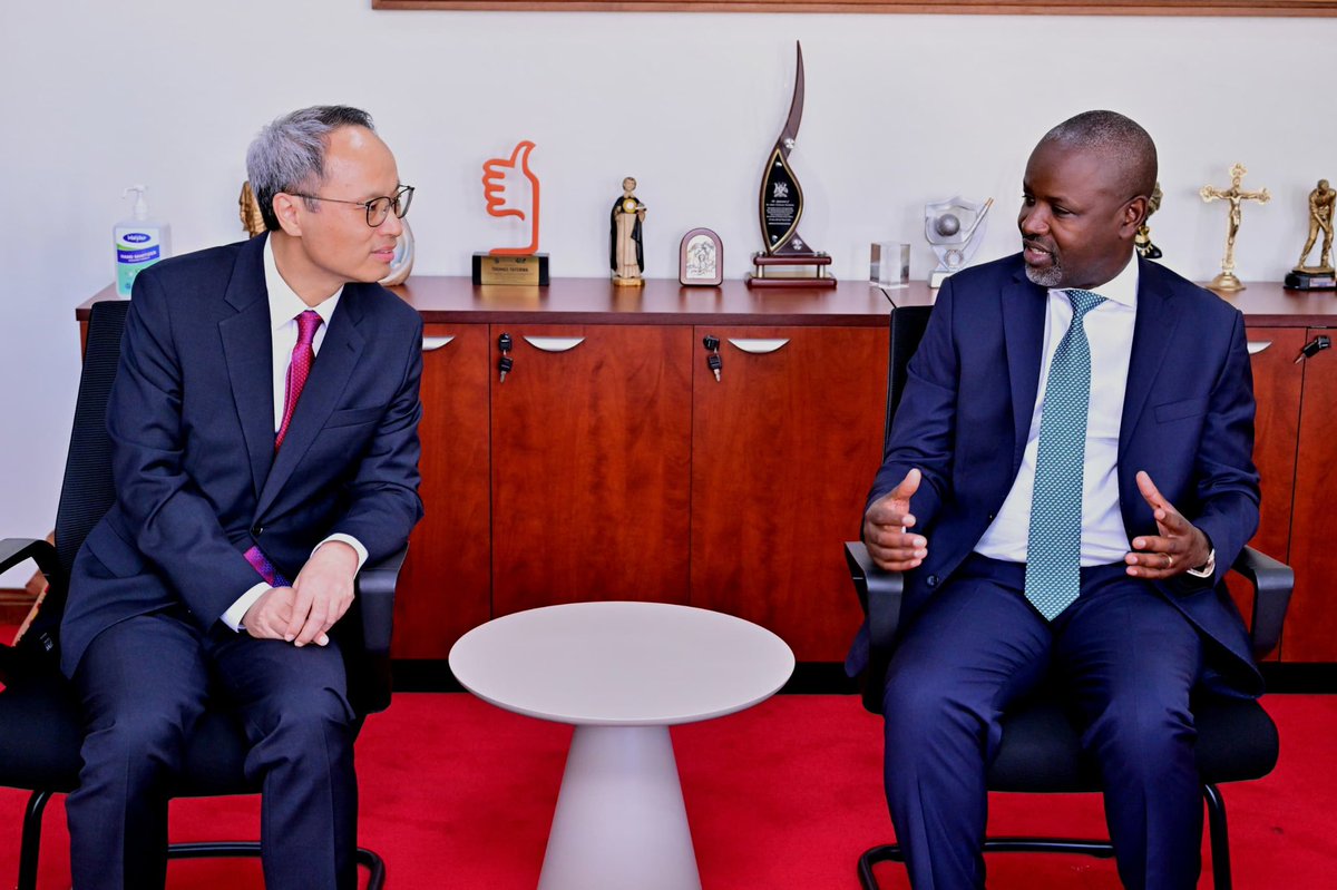 Thomas_Tayebwa's tweet photo. The Ambassador of @embassy_korea, H.E. Lee Sang-ho, paid me a courtesy visit to Parliament this morning. Napak Woman MP and Commissioner, Hon. @faithchuna1, Mukono Woman MP Hon. Amaniyo Draville Sheila, and Lamwo County MP Hon. Johnson Nyeko Kezekiya joined me in welcoming him.

South Korea is a country that has taken its bilateral relations with Uganda seriously since we gained independence.

I thanked the Ambassador for the support South Korea has extended to Uganda over the years and continues to provide towards our development.

We discussed areas where we can further strengthen our partnership, including parliamentary diplomacy, technology transfer and attracting more investors from South Korea. South Korea has transformed its Parliament into an e-Parliament, and there is a lot we can learn from its experience as we continue our efforts to digitise our Parliament and improve the way we serve citizens.

Through the Saemaul Undong (New Village Movement), South Korea established a model village in Mpigi, inspired by the country’s rural transformation strategy of the 1970s. Anyone interested in rural transformation should visit the model village and learn from its experience.

Like many Koreans, Ambassador Lee Sang-ho is a good golfer. I look forward to having a match with him soon.