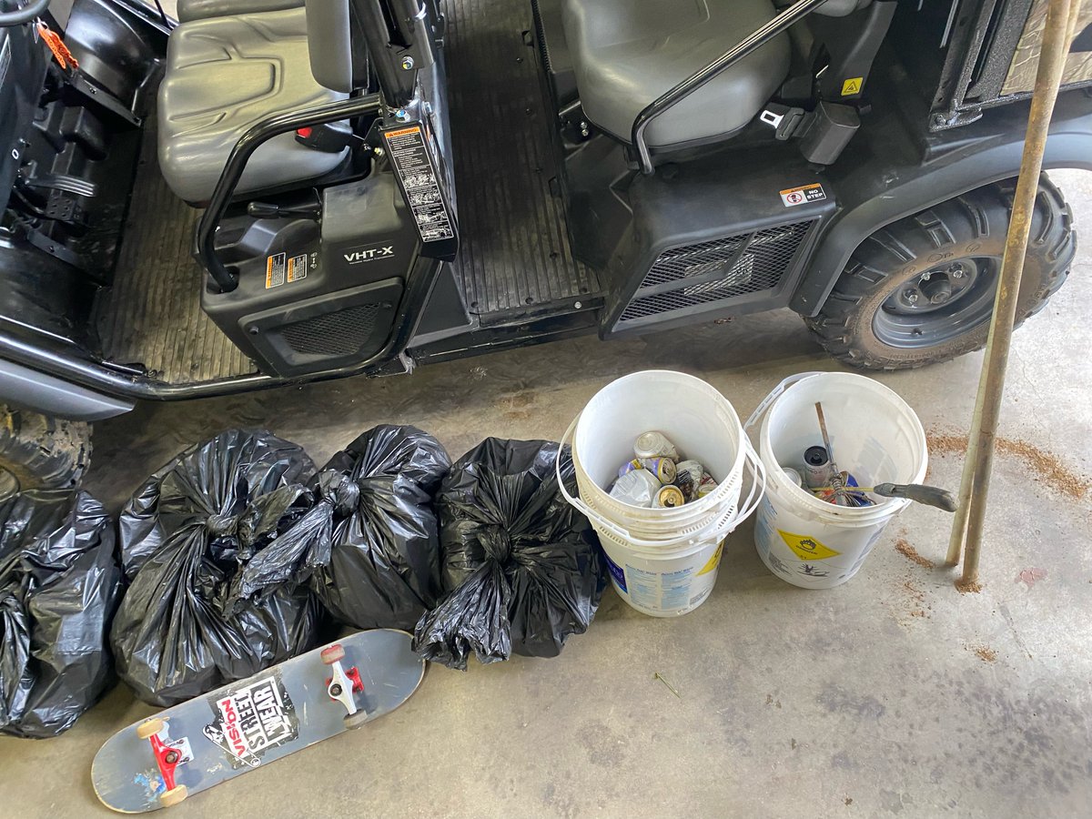 ASUBeebe's tweet photo. Students from local high schools, &amp; our HVACR program cleaned up our Searcy campus trail &amp; creek last weekend! 
Special thanks to Searcy Parks &amp; Rec and Kubota for the support!

Need volunteer hours? Fill out our Community Service Form: 
https://t.co/0Ft97Xnk2t https://t.co/aTTxrdfmm8