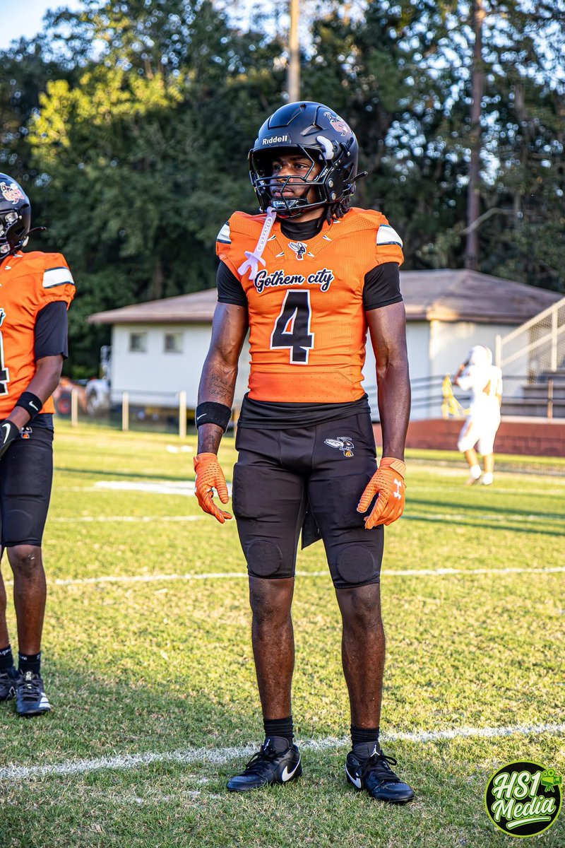 devonte_bowie tweet picture