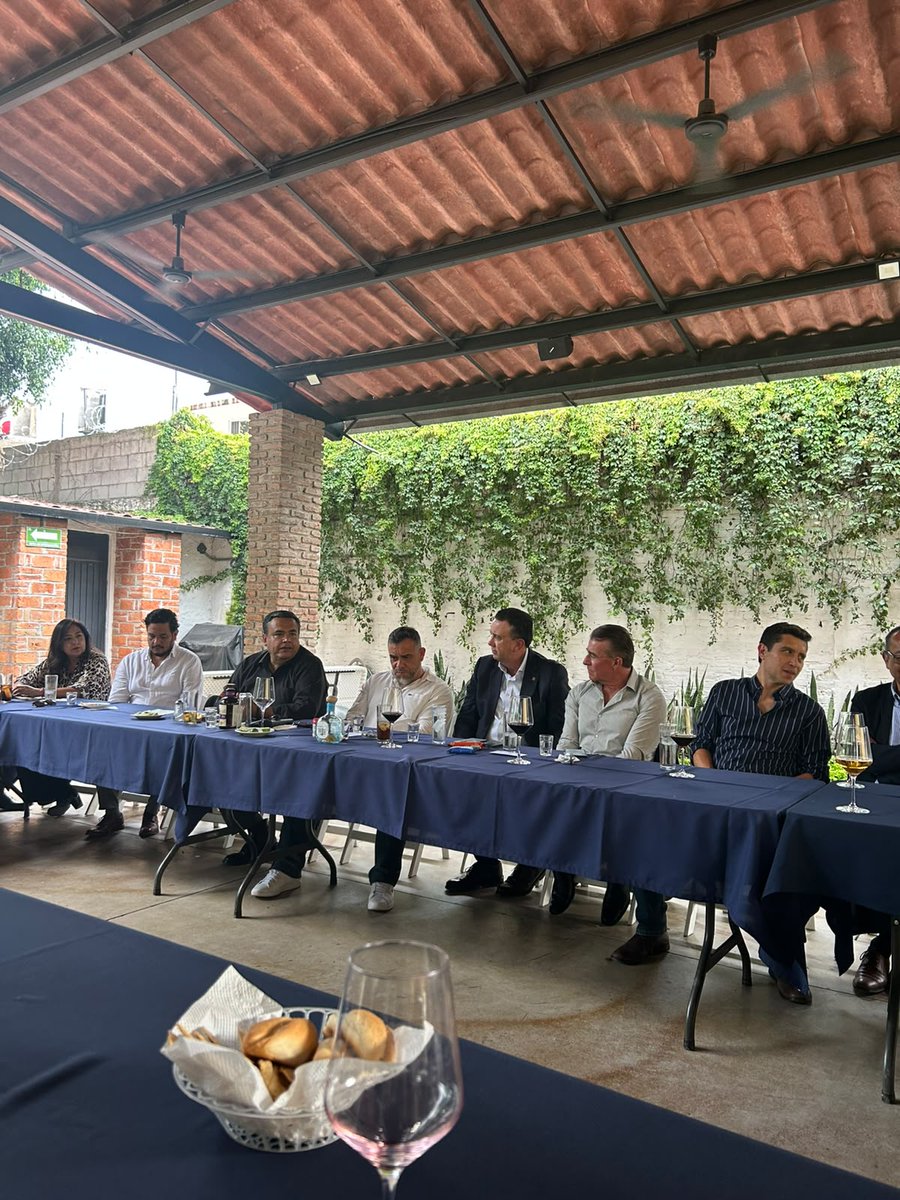 coparmexcelaya's tweet photo. Celebramos 49 años de COPARMEX Celaya junto a nuestros socios. 🎉 #COPARMEX #coparmexcelaya #49aniversario https://t.co/eLSiVLRhsF